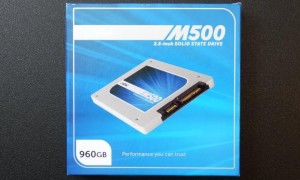 Crucial M500 960GB SSD Exterior Case Front1