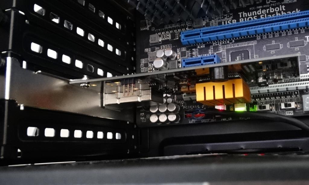 Highpoint RocketRAID 2711 Installed