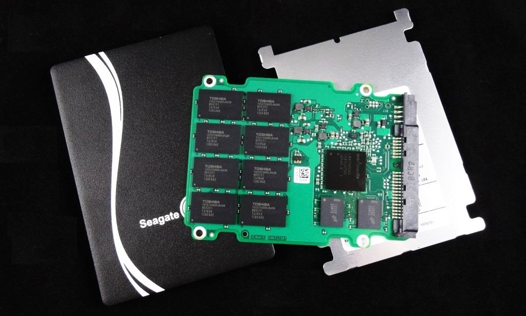 Seagate 600 SSD Disassembled
