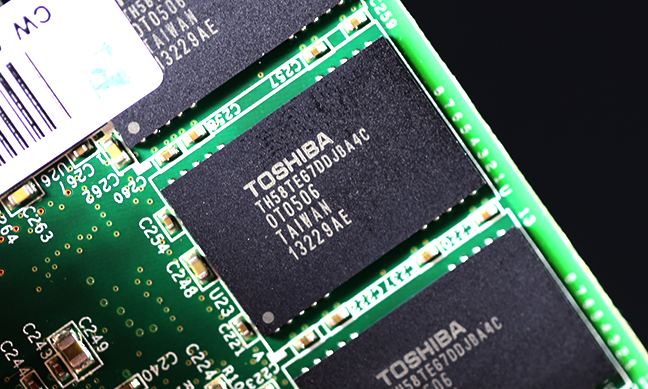 OCZ Vector 150 SSD Toshiba Memory 2