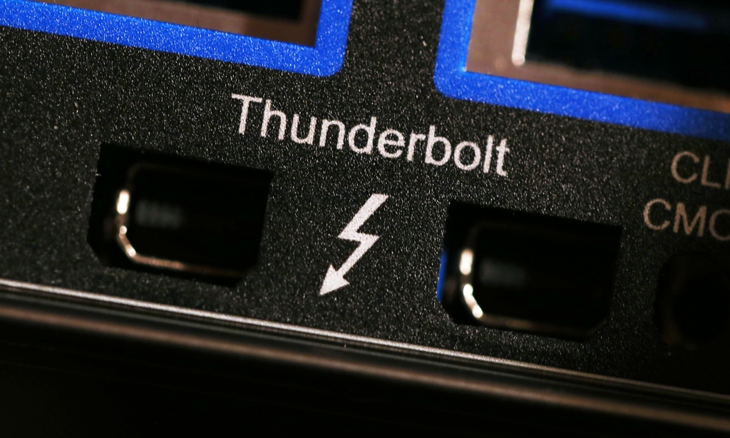 ASRock Z87 Extreme 11 ac motherboard Thunderbolt 2