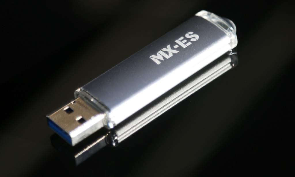 Mach Xtreme MX-ES Ultra SLC 64GB Flash Drive Angled 2