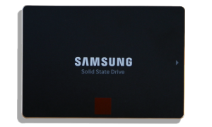 Samsung Pro 2TB SSD Top