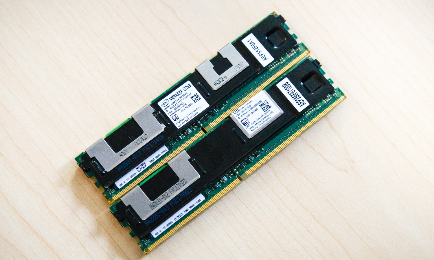 thumbnail image 2 of Intel 128GB Optane Persistent Memory Module – NMA1XXD128GPS, 288-Pin, DCPMM-2666, ECC 2 of 6
