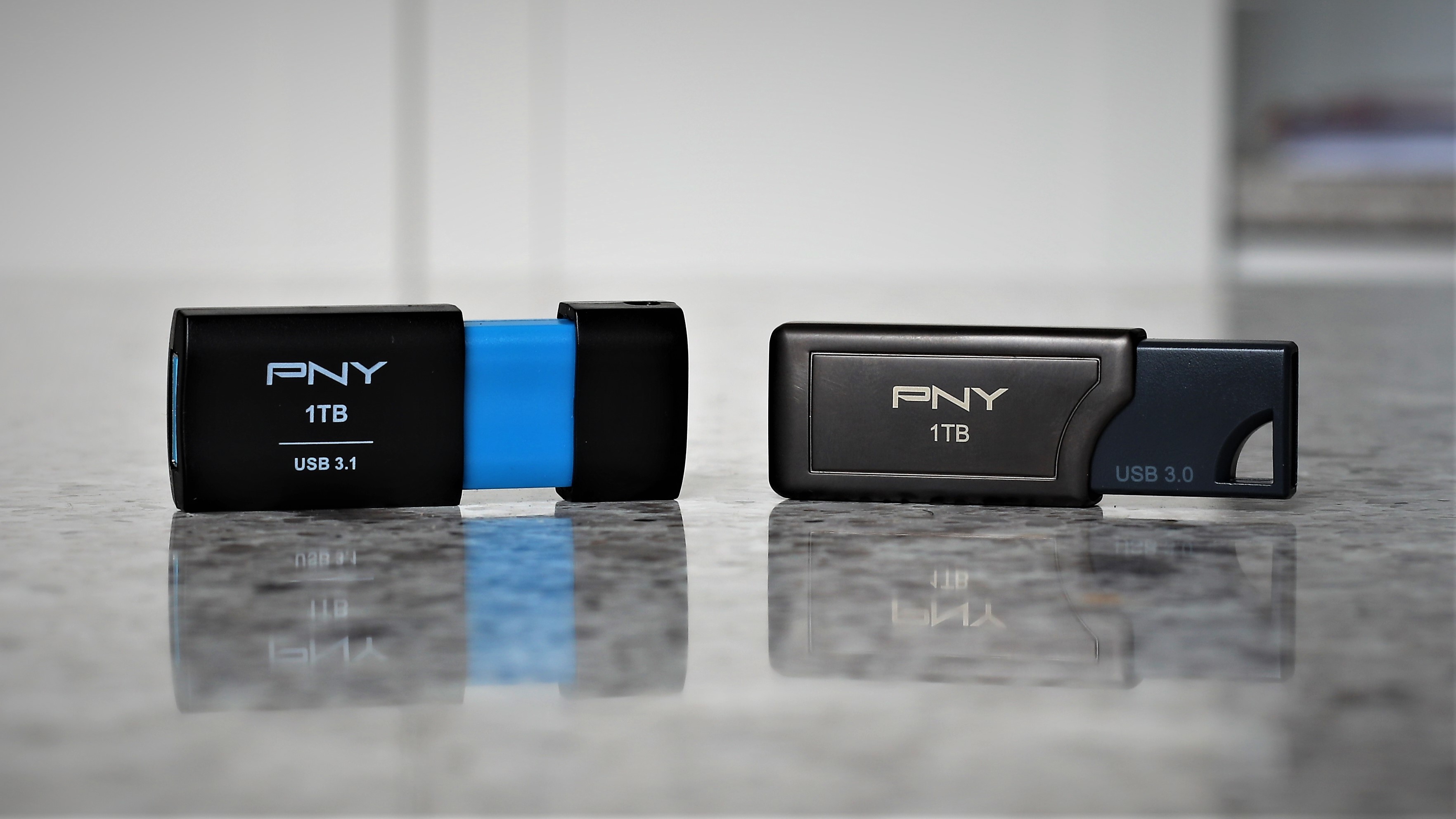 PNY 1TB Pro Elite and Elite X USB 3.0/1 Flash Drive Review - High Capacity  and Speed in a Very Small Footprint