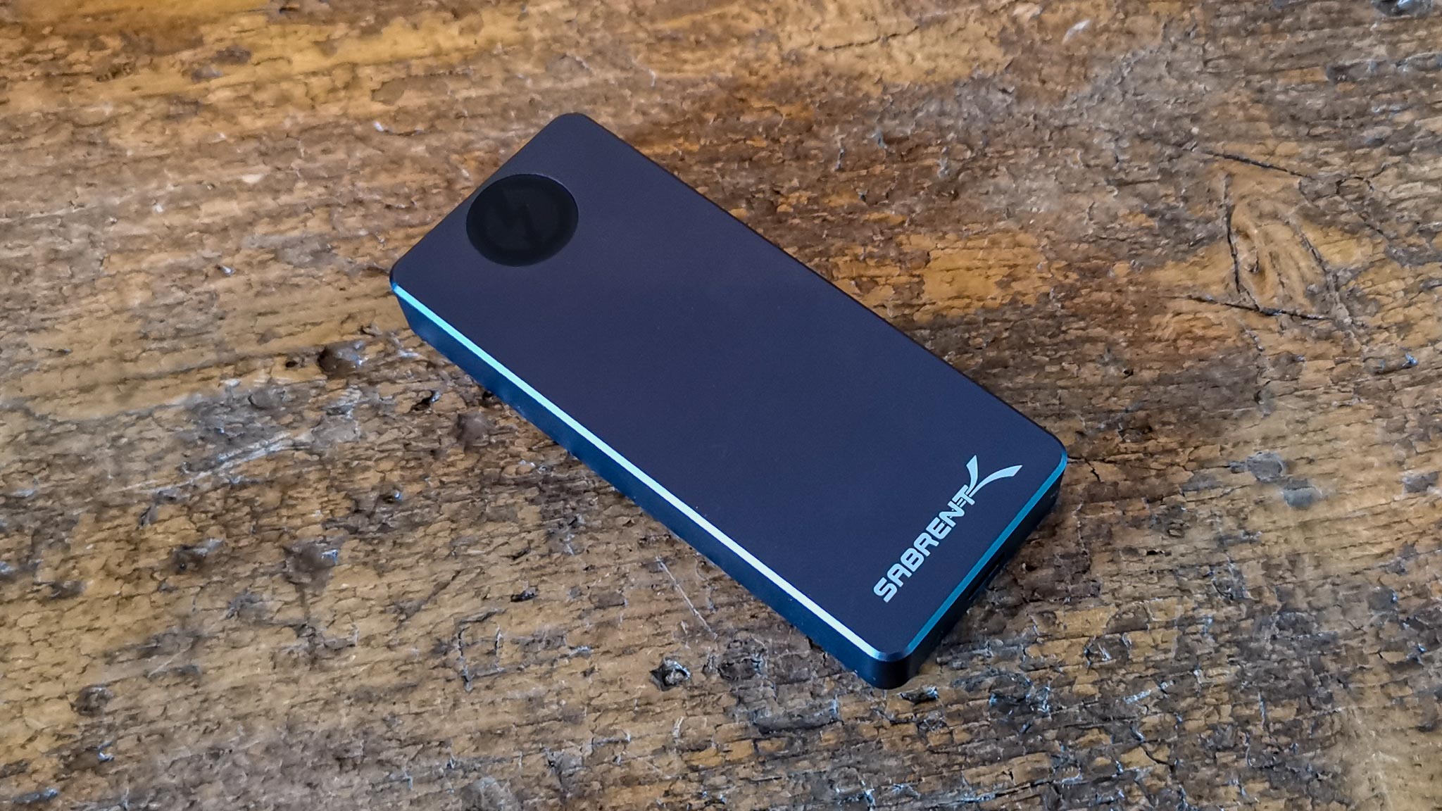 SSD Portable Sabrent Rocket XTRM Plus 2 To Thunderbolt 3 - 2700 Mo/s, Aluminium, Avec Câbles TB3 Et USB-C