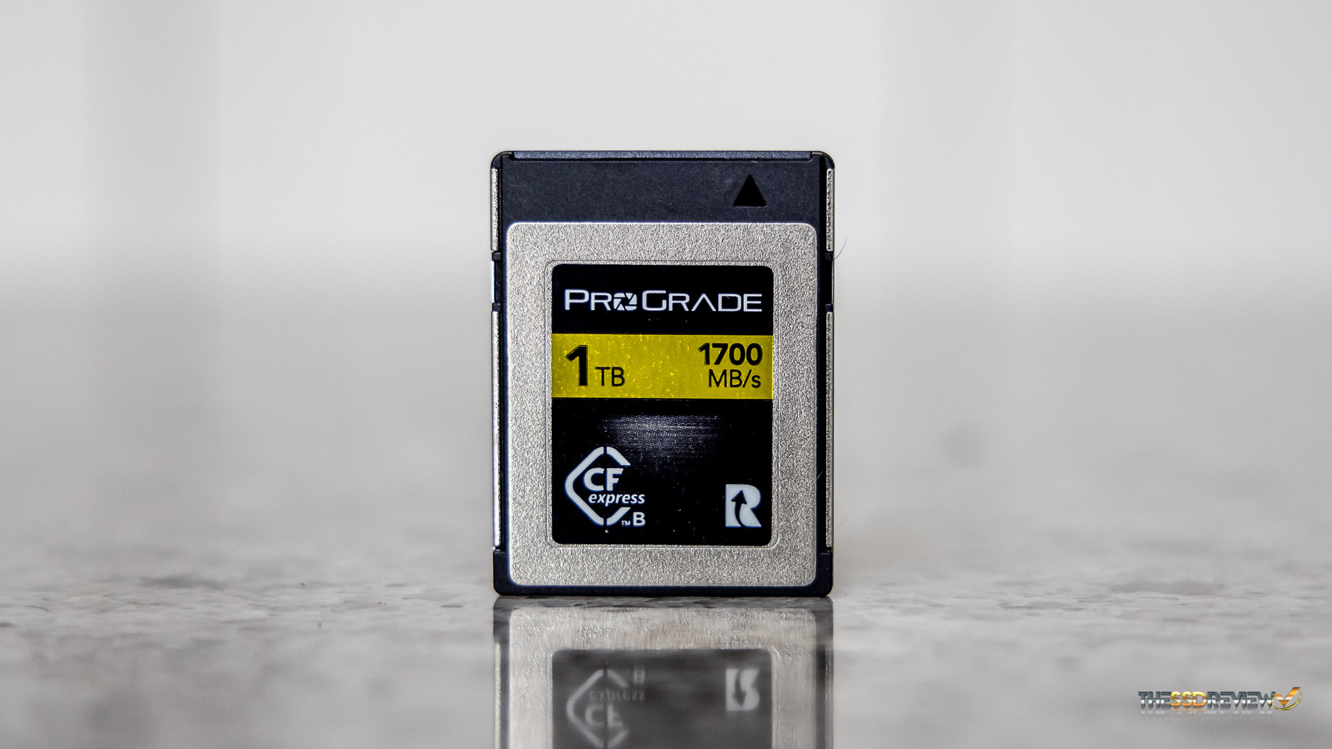 ProGrade CFExpress B 1TB 1700 Gold / 325GB 1700 Cobalt Memory