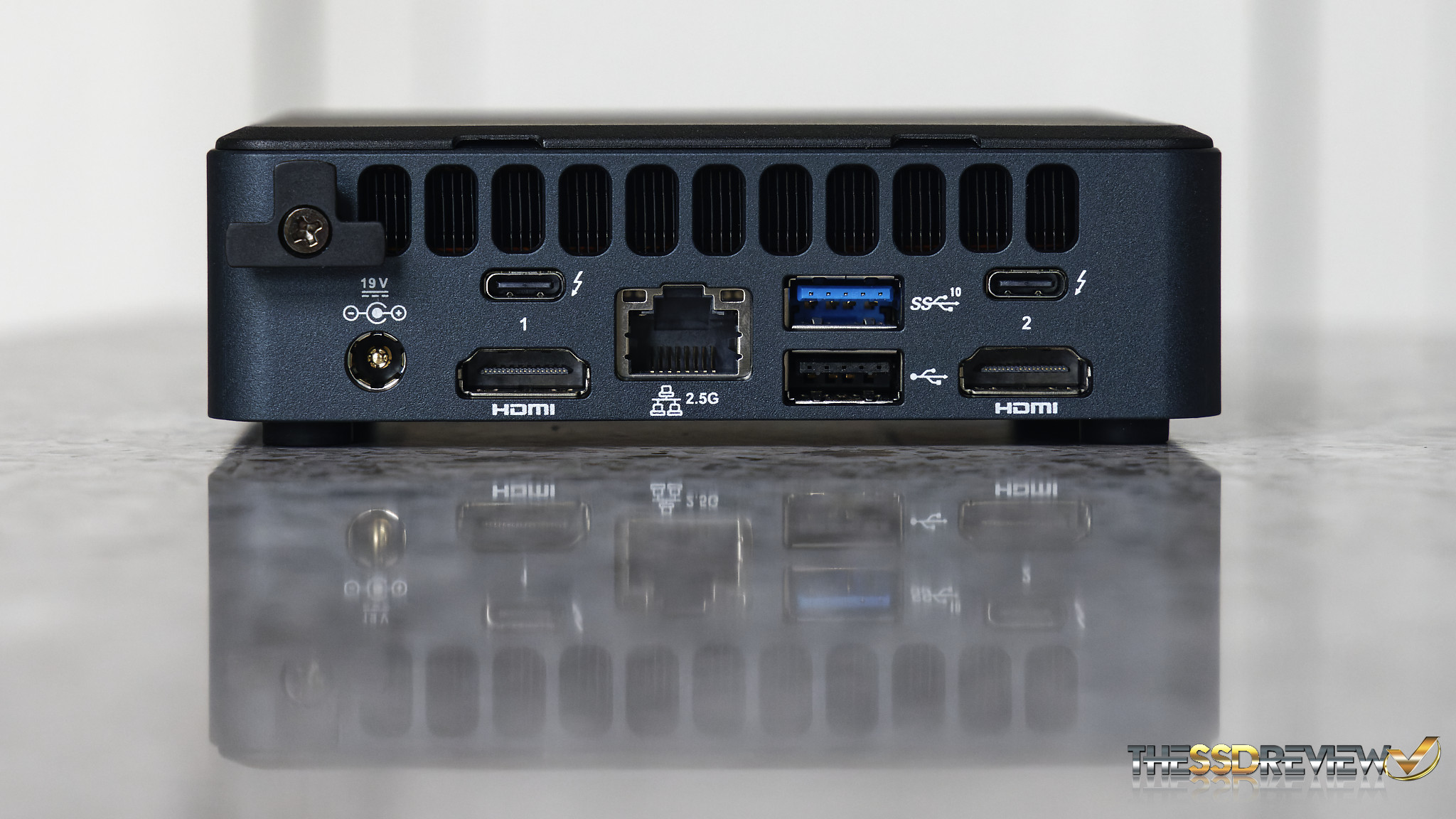energie Wirwar Eigendom Intel NUC Pro Kit NUC11TNKV7 Review - Intel Moves to the Best in Sabrent  Storage | The SSD Review